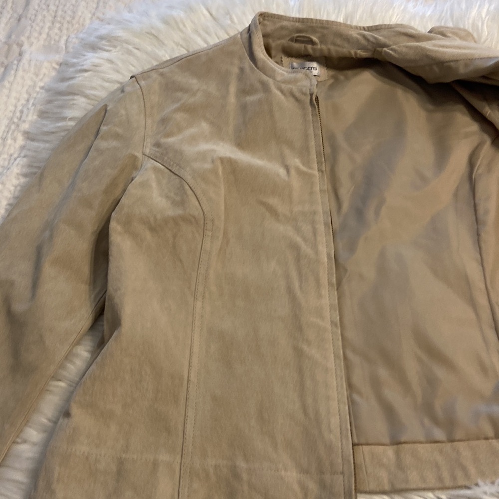 Chicos Leather Jacket excellent condition with front zipper tan color - Picture 6 of 16